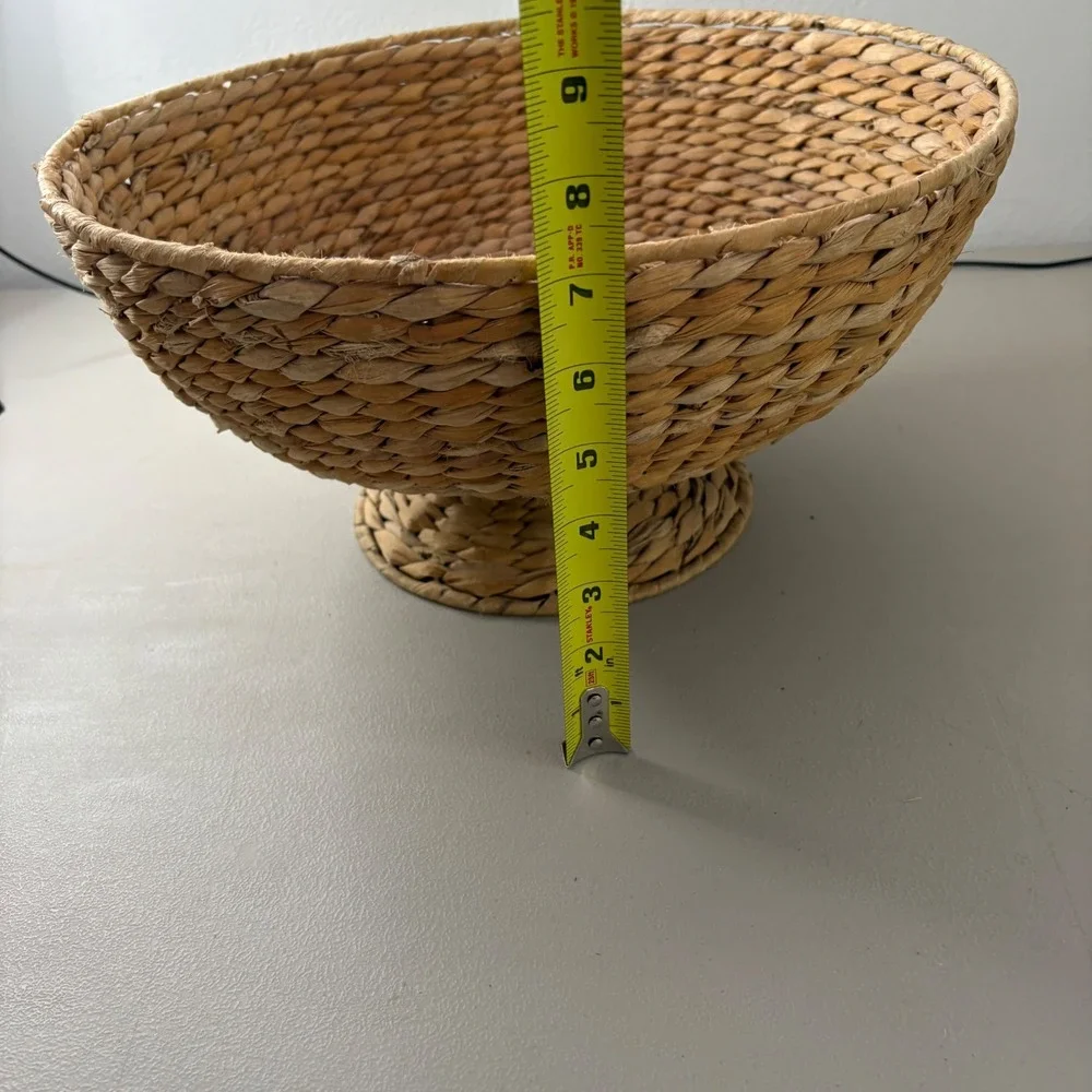 N/A handwoven seagrass